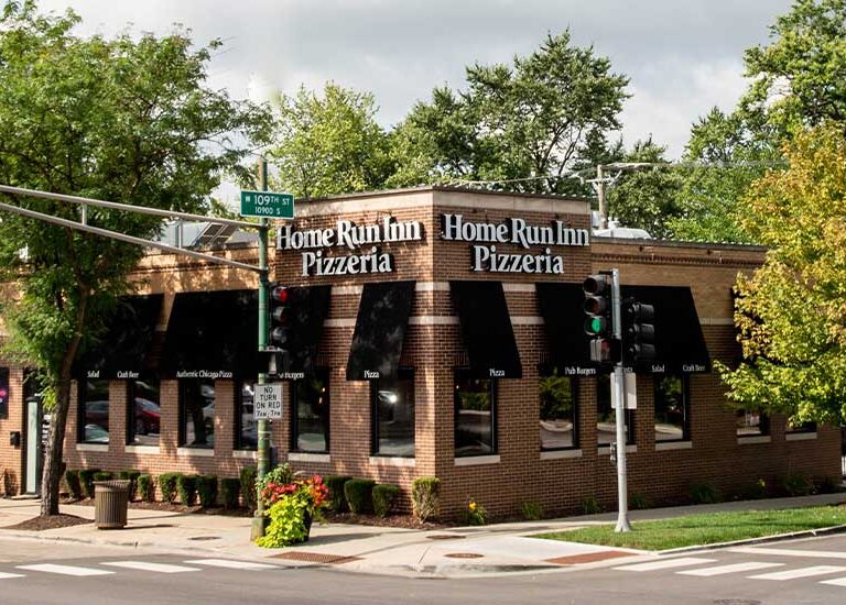 Chicago Beverly Pizza Restaurant Home Run Inn Pizza