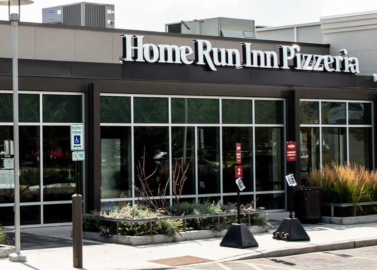 Bronzeville Chicago Pizza Restaurant Home Run Inn Pizza